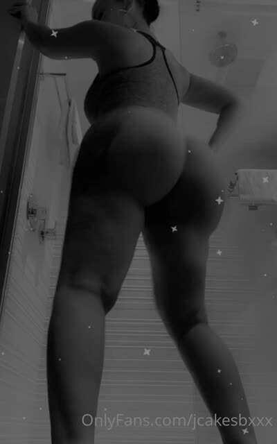 Twerk (slomo) {I can bring it to regular speed if u want}