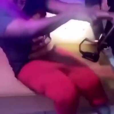 Wtf goin on in the club 🤣🤣🤣🤣