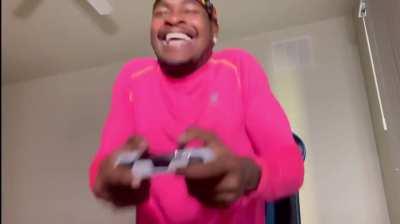 A new meme drop every time he post ðð­ 