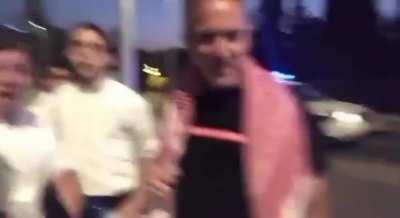 Australian Robert Martin stops Israeli settlers from bullying a Palestinian child