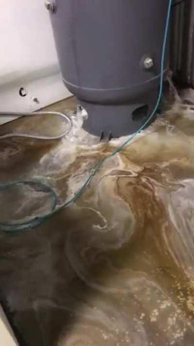 I hear we should drain our air tanks?