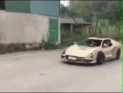 Cardboard Lamborghini