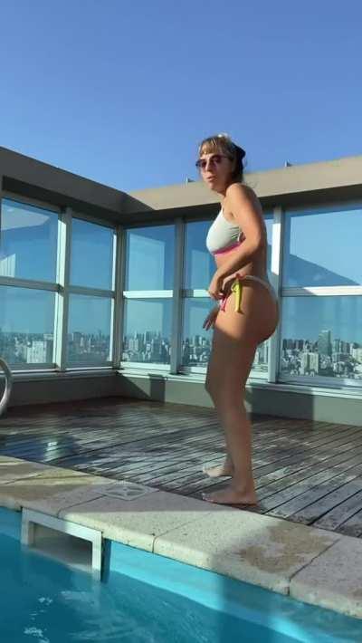 Nati Jota, me encanta ese culo