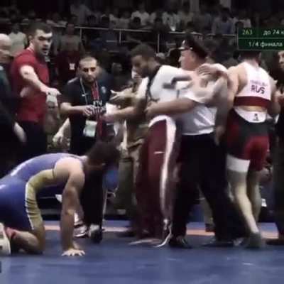 WARNING!! #Painfulllll is this considered a leg lock, leg attack?