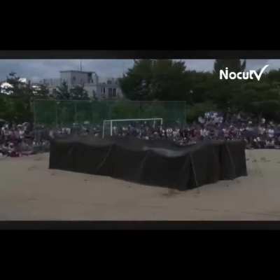 In 2012, over 2,000 Koreans gathered to watch a man pitch a 24-man army tent by himself after he claimed on an internet forum that he could do it in under two hours. The event even attracted corporate sponsors. The man succeeded, taking about an hour to p