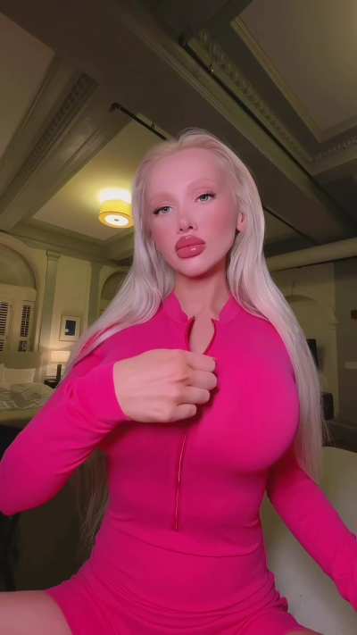 Becoming a full time bimbo doll and expanding my tits to the max was always a dream of mine