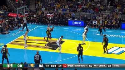 [Highlight] Haliburton loses the handle but hits the three over Holiday anyways