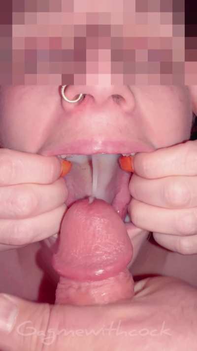 Open mouth swallow