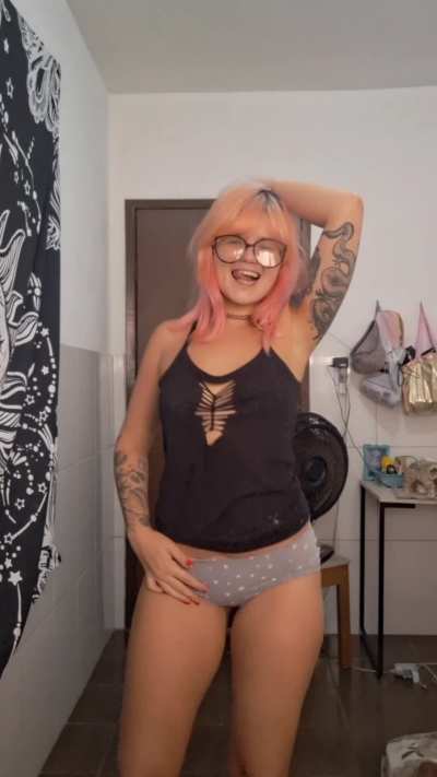 Im cute and very naughty hehe