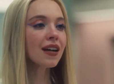 Me as Luxanal mid holding my anger in after my Kayn greeded for the Enemy jungle and giving the Enemy Zed three kills before min 10