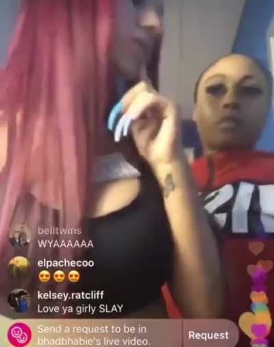 Bhad Bhabie old instagram live back stage 😍