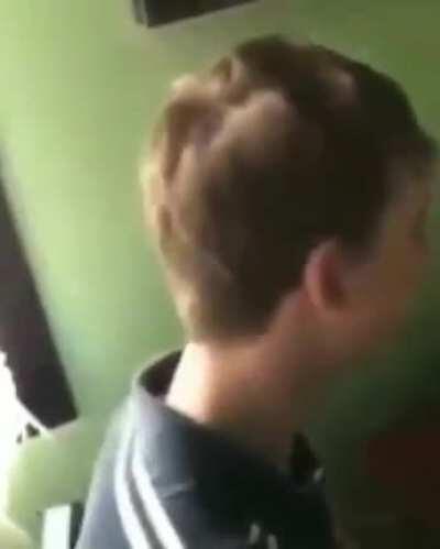 Todo mundo agradecendo o cara que deu laranjinha pro Gou