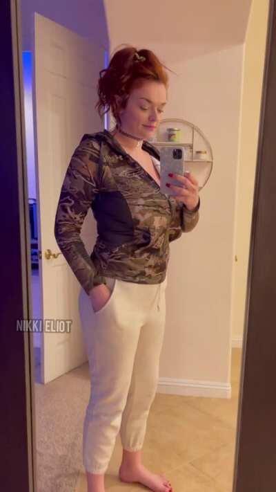 Drop it like it’s hott 😜🔥 (OC) (NSFW)