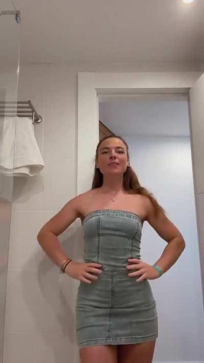 Gym girl with a pretty smile