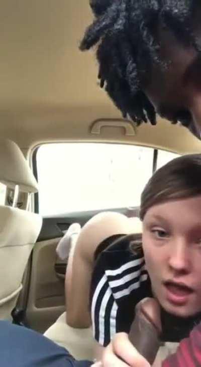 Hmu for rare blowjob vids I got a whole dropbox for cheap guaranteed most of these haven’t been seen 🤝