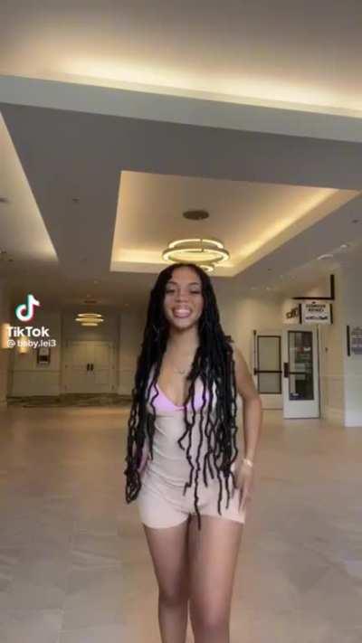 This bitch needa shake her ass more ngl 😂