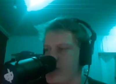 @indicatorbeatbox (TikTok) One of the best beatboxing bits I've ever heard