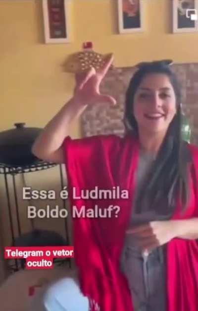 A esposa do assessor de Moraes, envolvida no caso das Rádios....