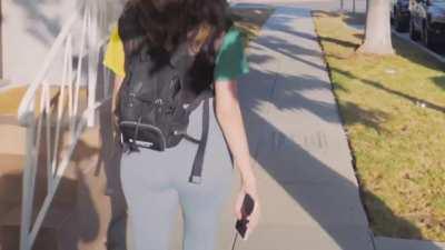 Real Poki fans multitask, by watching porn and poki at the same time. HMU if your the guy that created 50/50 poki subreddit.