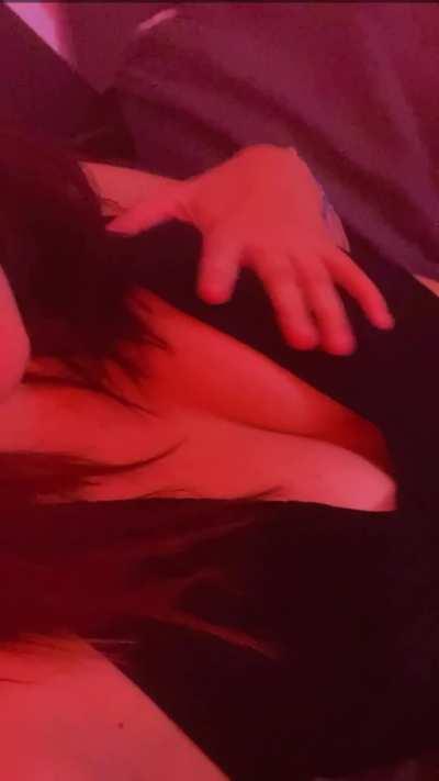 Can you eat my pussy before I go to sleep 😍