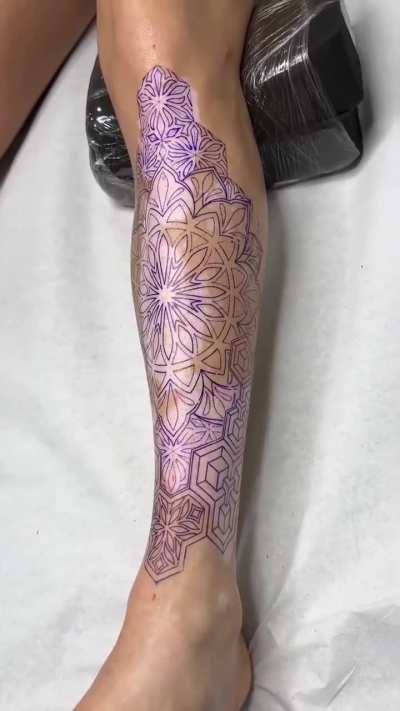 Perfect black tattoo artwork by © Caio Cereja from Elche, Spain.