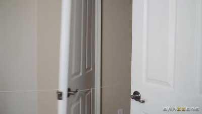 Vanna Bardot - Ditching Class To Smash