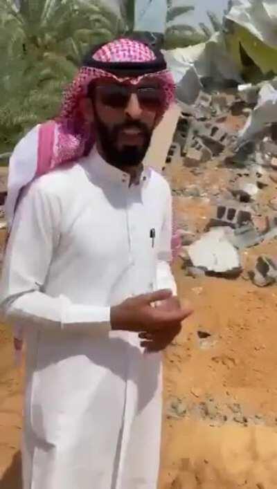 مواطن سعودي يشكو هدم بيته