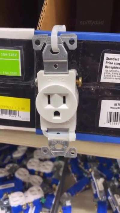 Macaroni with the chicken strip