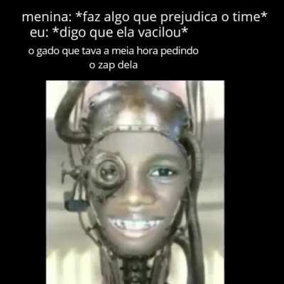 Quem é você ? Seu bostinha juvenil😡😡.