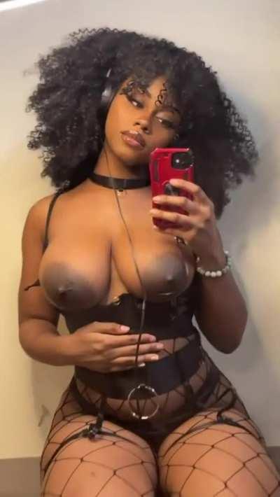 Let me be your perfect fuck doll