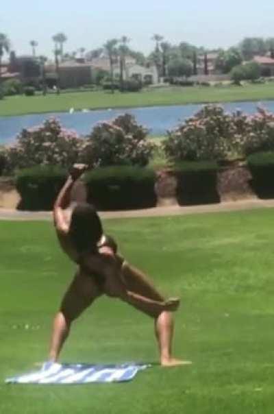 She real life be on some crazy shit 🤦