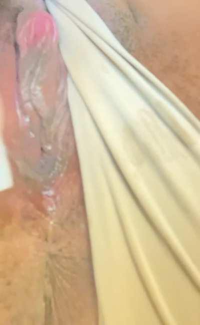 I’m bored so watch me cum