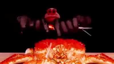 cursed_ crab eating