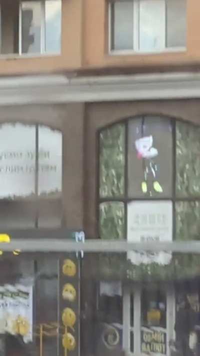 What is tenna doing in my town bro