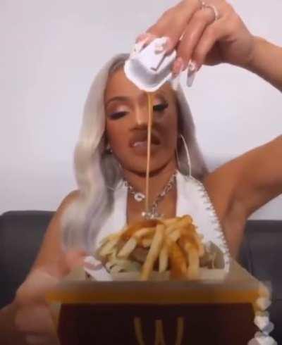 Saweetie (@saweetie)