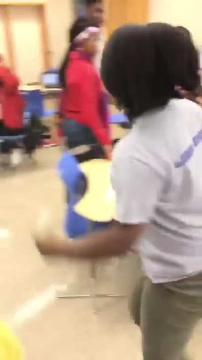 Largo high school teacher beats up a student in class