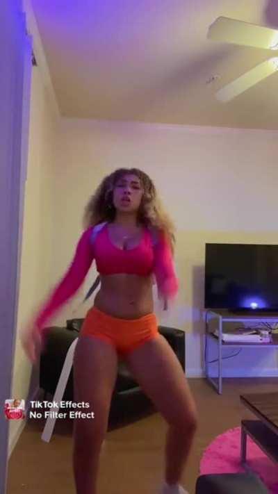 Super cute and thick😋