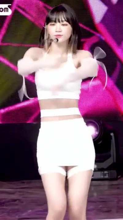 LE SSERAFIM - CHAEWON 🥵