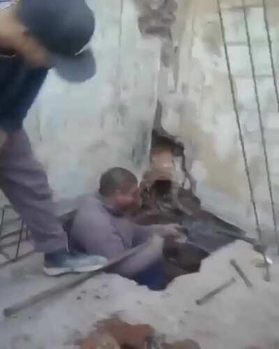 Техника безопасности? Не, не слыхали...