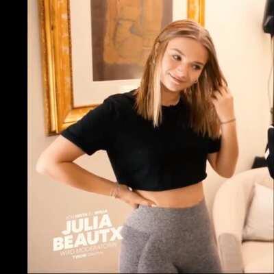 Julia in Leggings - TVNOW Doku „Von Insta zu Ninja“ .... #RIPBeautxVlogs