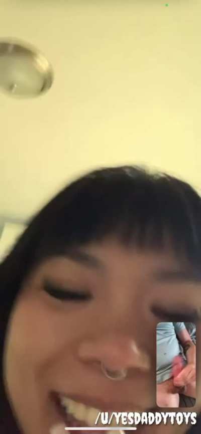 Mom made me nut on facetime with her feet