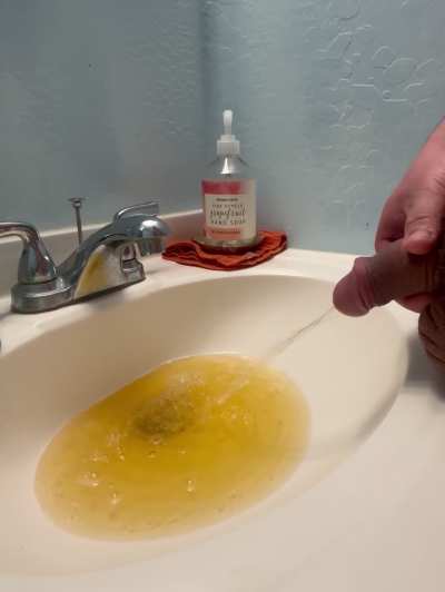 (28) Filling Up, My Freshly Cleaned Sink