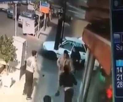 Attempted Robbery Foiled By Good Samaritan...