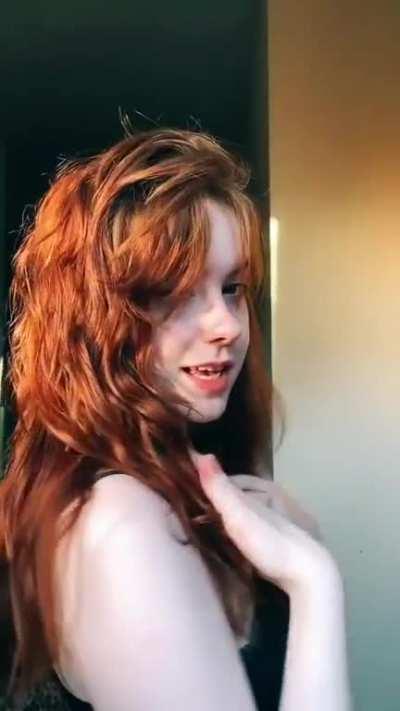 Laura_anne_tiktok - Video #0424