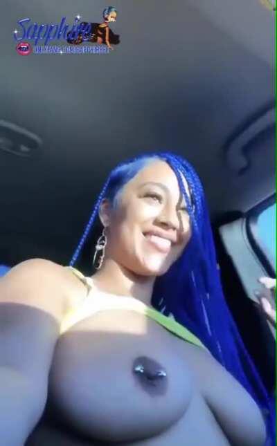 Sapphiree mega dm me now