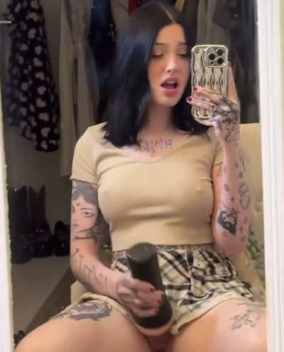 would you rather be her or fuck her??😵‍💫💕💕
