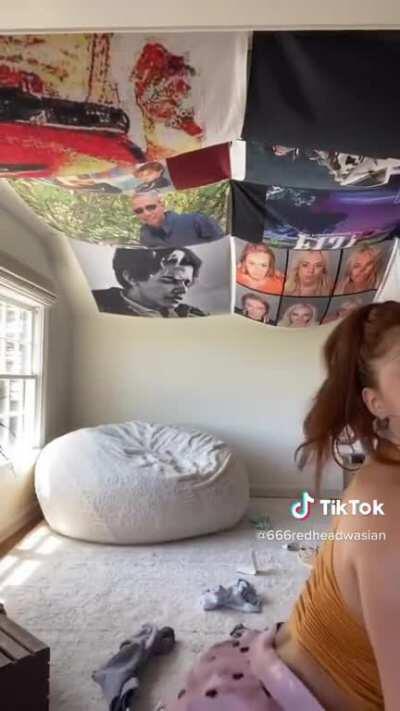 blowing up my notifs i guess yall want more?