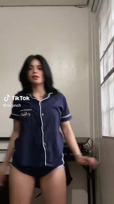 Same audio but diff girl