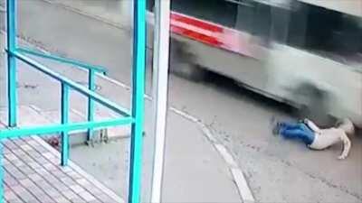 HMC while I navigate this curb.