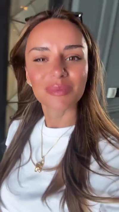 Ελένη Τσολάκη...